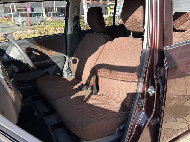 スズキ ラパン 静岡県 2013(平25)年 9万km マルーンブラウンパール ・社外ナビ（AVN112M）/・ワンセグTV（AM.FM.CD.USB）/・プッシュスタート/・ドアバイザー/・純正ホイールキャップ/・パワーウィンドウ/・社外フロアマット