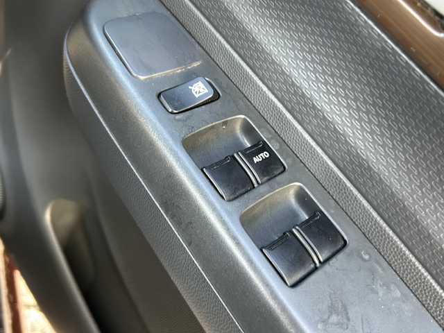 スズキ ラパン 静岡県 2013(平25)年 9万km マルーンブラウンパール ・社外ナビ（AVN112M）/・ワンセグTV（AM.FM.CD.USB）/・プッシュスタート/・ドアバイザー/・純正ホイールキャップ/・パワーウィンドウ/・社外フロアマット