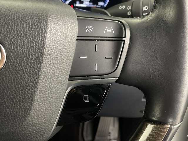 トヨタ アルファードハイブリット エグゼクティブ ラウンジ 埼玉県 2024(令6)年 1.5万km プラチナホワイトパールマイカ 左右独立ムーンルーフ　/フリップダウンモニター/ＪＢＬサウンド　/純正ナビ機能付きディスプレイオーディオ/全方位カメラ　/コーナーセンサー　/レーンキープアシスト　/レーダークルーズコントロール　/デジタルインナーミラー　/パワーバックドア　/ドライブレコーダー/ETC2.0/ロードサインアシスト/安心降車アシスト