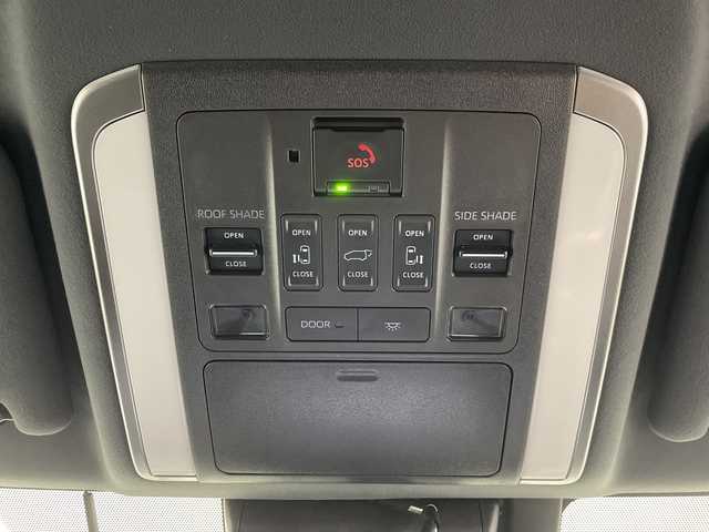 トヨタ アルファードハイブリット エグゼクティブ ラウンジ 埼玉県 2024(令6)年 1.5万km プラチナホワイトパールマイカ 左右独立ムーンルーフ　/フリップダウンモニター/ＪＢＬサウンド　/純正ナビ機能付きディスプレイオーディオ/全方位カメラ　/コーナーセンサー　/レーンキープアシスト　/レーダークルーズコントロール　/デジタルインナーミラー　/パワーバックドア　/ドライブレコーダー/ETC2.0/ロードサインアシスト/安心降車アシスト