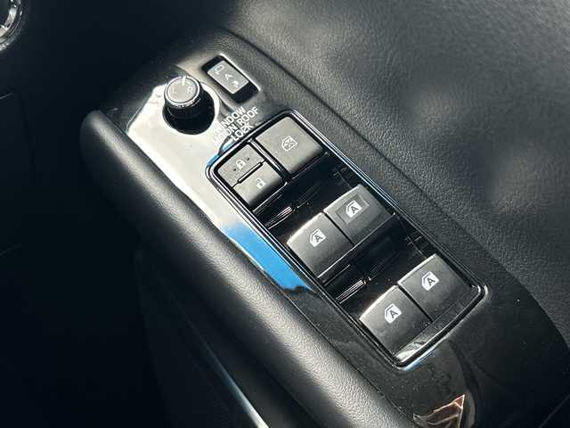 トヨタ ヴェルファイア Z Gエディション 愛媛県 2020(令2)年 3.2万km ブラック 純正ナビ/Bluetooth/フルセグ/SD/バックカメラ/クルーズコントロール追従有り/純正ドライブレコーダー前のみ/両側パワースライドドア/純正18インチAW/ETC/ベンチレーション/エアシート/シートヒーター/パワーバックドア/パワーシート/シートメモリー/サンルーフ/純正フロアマット/コーナーセンサー/フォグランプ/レーンキープアシスト/オートLEDヘッドライト/保証書/取扱説明書