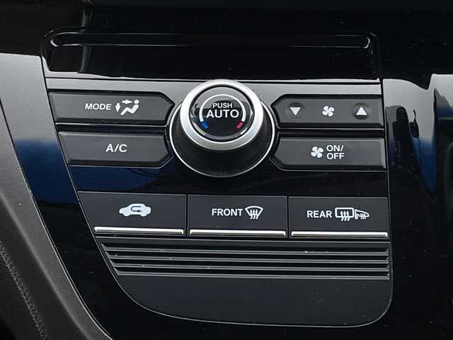 ホンダ フリード ハイブリット G ホンダセンシング 新潟県 2017(平29)年 4.7万km クリスタルブラックパール ホンダセンシング/レーダークルーズコントロール/レーンキープアシスト/先行車発信お知らせ機能/ロードサインアシスト/純正ナビ/フルセグTV/CD/DVD/Bluetooth/ラジオ/両側パワースライドドア/バックカメラ/LEDヘッドライト/オートライト/ステアリングリモコン/スマートキー/ビルトインETC/前後ドライブレコーダー