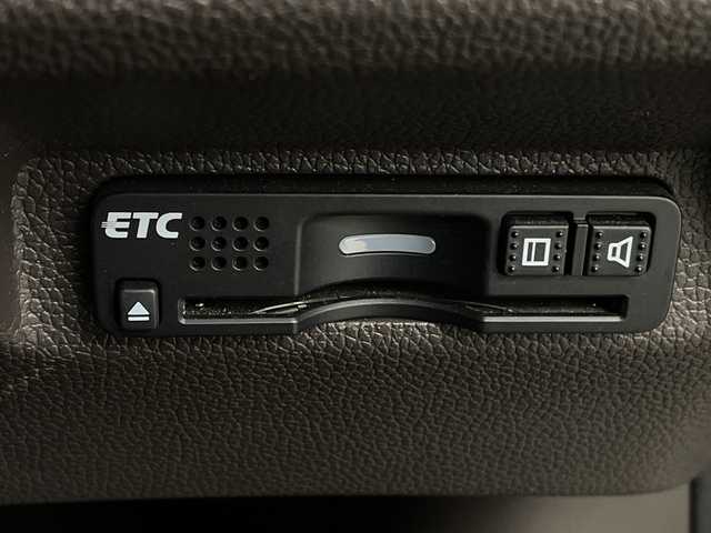 ホンダ フリード ハイブリット G ホンダセンシング 新潟県 2017(平29)年 4.7万km クリスタルブラックパール ホンダセンシング/レーダークルーズコントロール/レーンキープアシスト/先行車発信お知らせ機能/ロードサインアシスト/純正ナビ/フルセグTV/CD/DVD/Bluetooth/ラジオ/両側パワースライドドア/バックカメラ/LEDヘッドライト/オートライト/ステアリングリモコン/スマートキー/ビルトインETC/前後ドライブレコーダー