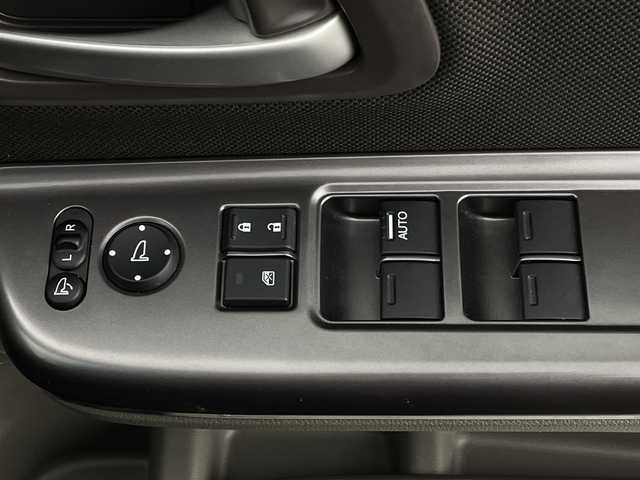 ホンダ フリード ハイブリット G ホンダセンシング 新潟県 2017(平29)年 4.7万km クリスタルブラックパール ホンダセンシング/レーダークルーズコントロール/レーンキープアシスト/先行車発信お知らせ機能/ロードサインアシスト/純正ナビ/フルセグTV/CD/DVD/Bluetooth/ラジオ/両側パワースライドドア/バックカメラ/LEDヘッドライト/オートライト/ステアリングリモコン/スマートキー/ビルトインETC/前後ドライブレコーダー