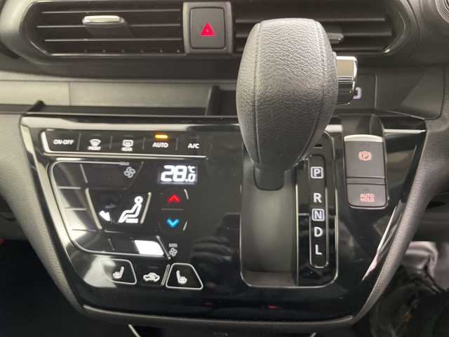 日産 デイズ HWS X プロパイロットED 道央・札幌 2025(令7)年 0.2万km スパークリングレッド/ブラック ・4WD/プロパイロット/・エマージェンシーブレーキ/・アラウンドビューモニター/・インテリジェントクルーズコントロール/・LEDオートライト/・フォグランプ/・オートマチックハイビーム/・シートヒーター/・インテリジェントキー×2/・プッシュスタート/・VDC/・LDW/・純正14インチAW/・スタッドレスタイヤ積込