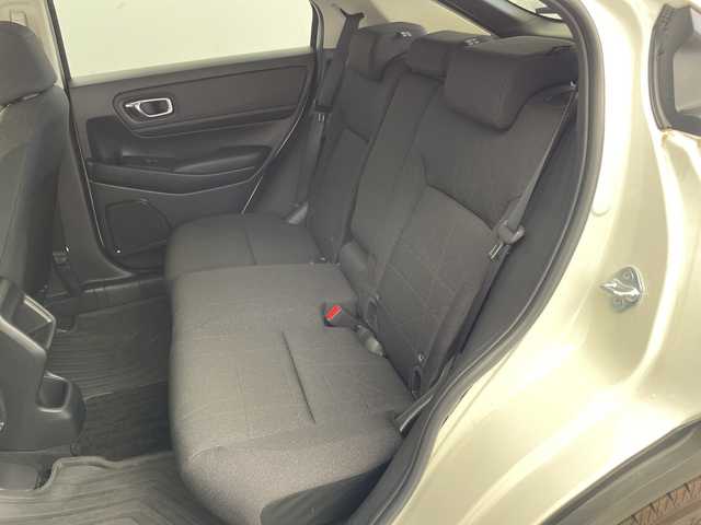 ホンダ ヴェゼル ハイブリッド e:HEV X 富山県 2022(令4)年 4.2万km プラチナホワイトパール ４WD/純正メーカーオプションナビ/フルセグTV/Bluetooth/バックカメラ/ETC２．０/置くだけ充電/レーダークルーズコントロール/パドルシフト/シートヒーター/ホンダセンシング/スマートキー/スペアキー/純正アルミ付き夏タイヤ車載/LEDヘッドライト/純正フロアマット/４WD