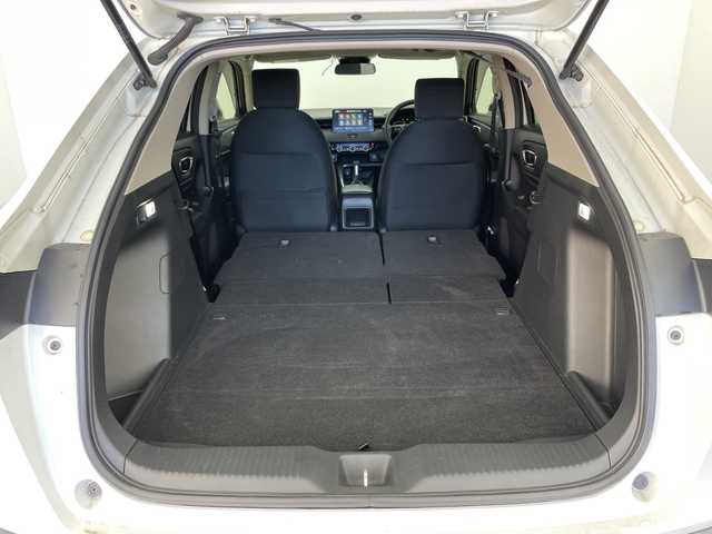 ホンダ ヴェゼル ハイブリッド e:HEV X 富山県 2022(令4)年 4.2万km プラチナホワイトパール ４WD/純正メーカーオプションナビ/フルセグTV/Bluetooth/バックカメラ/ETC２．０/置くだけ充電/レーダークルーズコントロール/パドルシフト/シートヒーター/ホンダセンシング/スマートキー/スペアキー/純正アルミ付き夏タイヤ車載/LEDヘッドライト/純正フロアマット/４WD