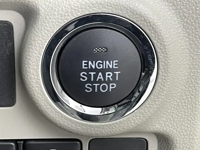 トヨタ パッソ X Lパッケージ 福岡県 2021(令3)年 1.7万km ブラックマイカメタリック 純正ナビ（ＢＴ，フルセグＴＶ）　/バックカメラ　/前後ドライブレコーダー　/コーナーセンサー　/衝突軽減ブレーキ　/アイドリングストップ　/横滑り防止　/プッシュスタート　/電動式格納ドアミラー　/ＬＥＤヘッドライト