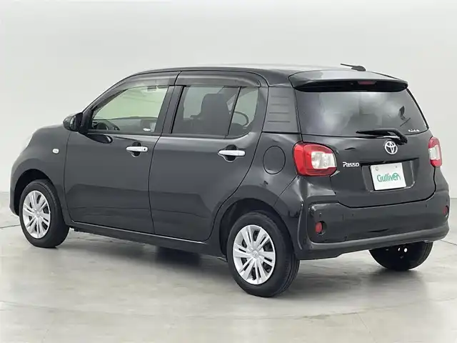 トヨタ パッソ X Lパッケージ 福岡県 2021(令3)年 1.7万km ブラックマイカメタリック 純正ナビ（ＢＴ，フルセグＴＶ）　/バックカメラ　/前後ドライブレコーダー　/コーナーセンサー　/衝突軽減ブレーキ　/アイドリングストップ　/横滑り防止　/プッシュスタート　/電動式格納ドアミラー　/ＬＥＤヘッドライト