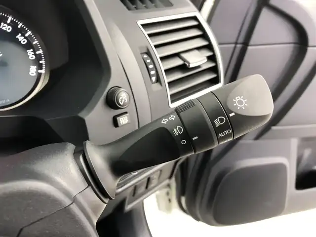 トヨタ ランドクルーザー プラド TX-L 70thアニバーサリーLTD 愛知県 2022(令4)年 4.1万km ホワイトパールクリスタルシャイン サンルーフ/茶革シート　　/純正9インチSDナビ　/(フルセグＴＶ/DVD/CD/SD)/バックカメラ　/ジャオスリフトアップ　/純正サスペンション積込　/社外グリル装着　/70th専用フロアマット/シートヒーターD＋N席/エアシートD＋N席/パワーシートD＋N席/ターボ/ETC/トヨタセーフティセンス/・LDA/・クリアランスソナー/・PCS/・RSA/・先行車発進告知/アダクティブクルーズコントロール/2ndSTART/ドアバイザー
