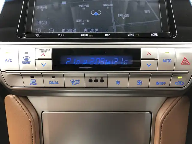 トヨタ ランドクルーザー プラド TX-L 70thアニバーサリーLTD 愛知県 2022(令4)年 4.1万km ホワイトパールクリスタルシャイン サンルーフ/茶革シート　　/純正9インチSDナビ　/(フルセグＴＶ/DVD/CD/SD)/バックカメラ　/ジャオスリフトアップ　/純正サスペンション積込　/社外グリル装着　/70th専用フロアマット/シートヒーターD＋N席/エアシートD＋N席/パワーシートD＋N席/ターボ/ETC/トヨタセーフティセンス/・LDA/・クリアランスソナー/・PCS/・RSA/・先行車発進告知/アダクティブクルーズコントロール/2ndSTART/ドアバイザー