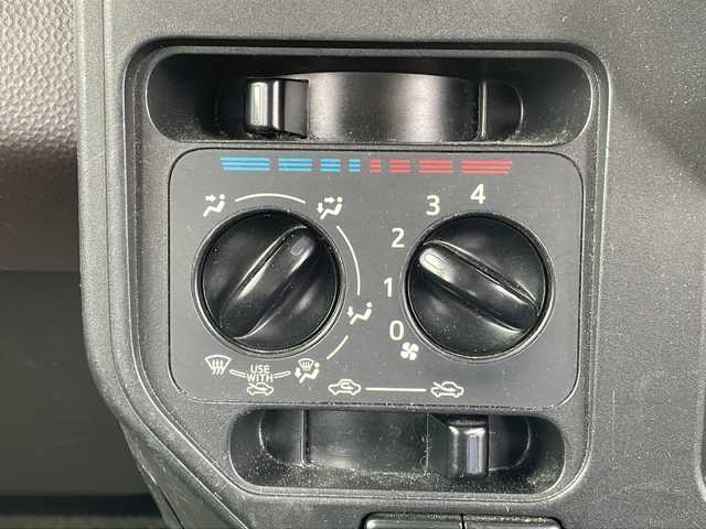 トヨタ ルーミー X S 岩手県 2017(平29)年 7.7万km パールホワイトⅢ 純正ナビ/AM/FM/CD/DVD/Bluetooth/禁煙車/フルセグＴＶ　/バックカメラ　/アイドリングストップ　/フリップダウンモニター　/純正ドラレコ　/両側パワースライドドア/横滑り防止装置　/衝突被害軽減　/プッシュスタート/ドアバイザー/ETC