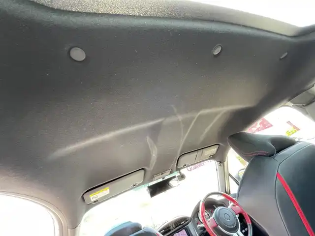 トヨタ ８６ GT 群馬県 2013(平25)年 5.6万km サテンホワイトパール モデリスタエアロ　/ナビ・Ｂｌｕｅｔｏｏｔｈ・フルセグ・ＣＤ・ＤＶＤ　/ドライブレコーダー　/ＥＴＣ　/パドルシフト　/ＬＥＤライト　/オートライト　/純正１７インチアルミホイール　/純正フロアマット