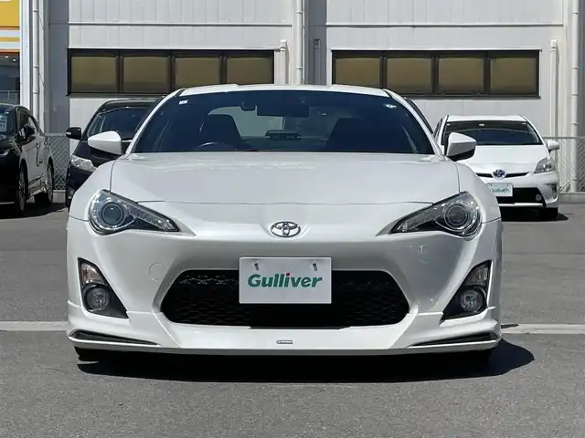 トヨタ ８６ GT 群馬県 2013(平25)年 5.6万km サテンホワイトパール モデリスタエアロ　/ナビ・Ｂｌｕｅｔｏｏｔｈ・フルセグ・ＣＤ・ＤＶＤ　/ドライブレコーダー　/ＥＴＣ　/パドルシフト　/ＬＥＤライト　/オートライト　/純正１７インチアルミホイール　/純正フロアマット