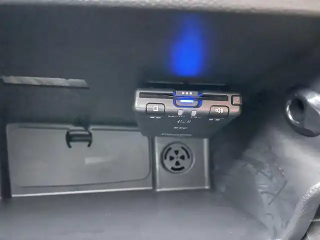 ＭＩＮＩ ミニ ヴィクトリア 静岡県 2020(令2)年 1.9万km チリ・レッド 純正HDDナビ/（USB/Bluetooth)/衝突軽減ブレーキ/バックカメラ/LEDヘッドライト/アイドリングストップ/ETC/プッシュスタート/リモコンキー