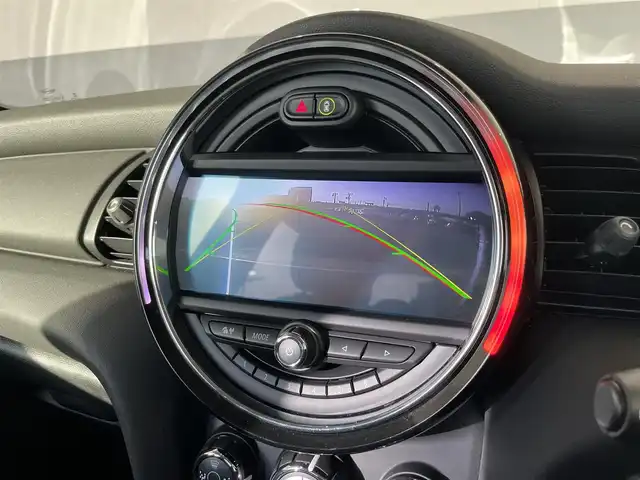 ＭＩＮＩ ミニ ヴィクトリア 静岡県 2020(令2)年 1.9万km チリ・レッド 純正HDDナビ/（USB/Bluetooth)/衝突軽減ブレーキ/バックカメラ/LEDヘッドライト/アイドリングストップ/ETC/プッシュスタート/リモコンキー