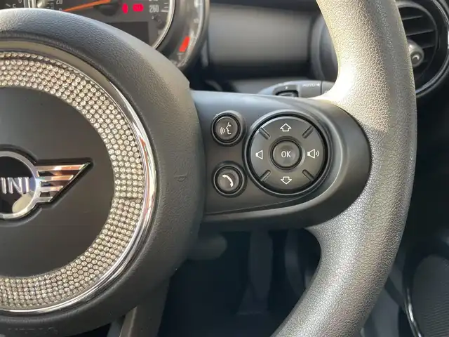ＭＩＮＩ ミニ ヴィクトリア 静岡県 2020(令2)年 1.9万km チリ・レッド 純正HDDナビ/（USB/Bluetooth)/衝突軽減ブレーキ/バックカメラ/LEDヘッドライト/アイドリングストップ/ETC/プッシュスタート/リモコンキー