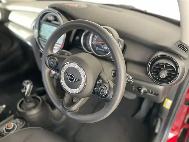 ＭＩＮＩ ミニ ヴィクトリア 静岡県 2020(令2)年 1.9万km チリ・レッド 純正HDDナビ/（USB/Bluetooth)/衝突軽減ブレーキ/バックカメラ/LEDヘッドライト/アイドリングストップ/ETC/プッシュスタート/リモコンキー