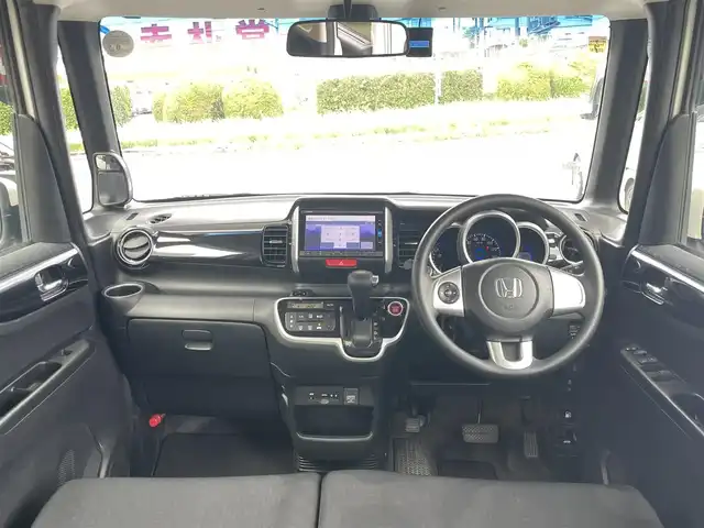 ホンダ Ｎ ＢＯＸ カスタム G Lパッケージ 愛知県 2016(平28)年 7.8万km プレミアムホワイトパールⅡ (株)IDOMが運営する【じしゃロン豊川店】の自社ローン専用車両になります。こちらは現金またはオートローンご利用時の価格です。自社ローンご希望の方は別途その旨お申付け下さい/純正ナビ/フルセグ/バックカメラ/ビルトインETC/ドライブレコーダー/パワースライドドア/シティブレーキアクティブシステム/スマートキー/オートライト/純正14インチAW