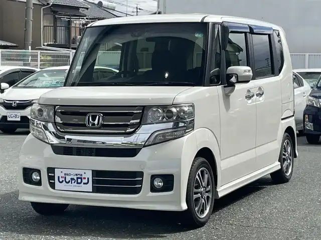 ホンダ Ｎ ＢＯＸ カスタム G Lパッケージ 愛知県 2016(平28)年 7.8万km プレミアムホワイトパールⅡ (株)IDOMが運営する【じしゃロン豊川店】の自社ローン専用車両になります。こちらは現金またはオートローンご利用時の価格です。自社ローンご希望の方は別途その旨お申付け下さい/純正ナビ/フルセグ/バックカメラ/ビルトインETC/ドライブレコーダー/パワースライドドア/シティブレーキアクティブシステム/スマートキー/オートライト/純正14インチAW