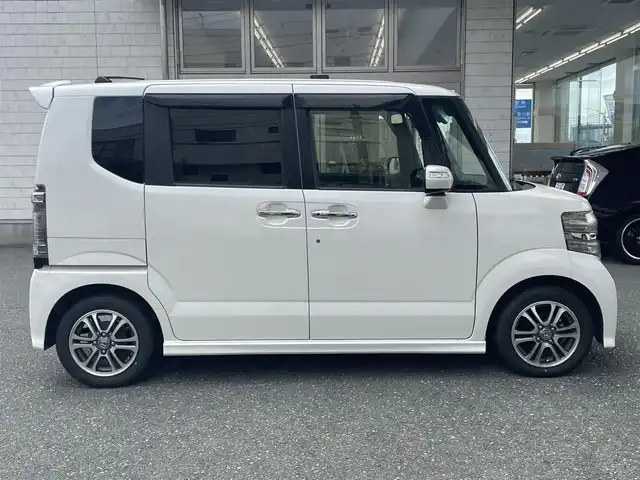 ホンダ Ｎ ＢＯＸ カスタム G Lパッケージ 愛知県 2016(平28)年 7.8万km プレミアムホワイトパールⅡ (株)IDOMが運営する【じしゃロン豊川店】の自社ローン専用車両になります。こちらは現金またはオートローンご利用時の価格です。自社ローンご希望の方は別途その旨お申付け下さい/純正ナビ/フルセグ/バックカメラ/ビルトインETC/ドライブレコーダー/パワースライドドア/シティブレーキアクティブシステム/スマートキー/オートライト/純正14インチAW