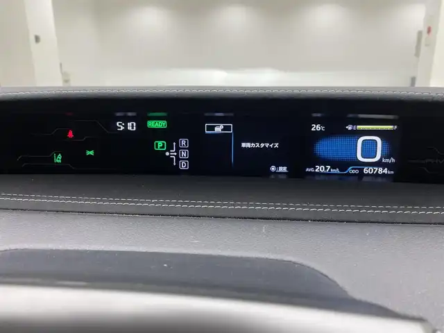 トヨタ プリウス ＰＨＶ S GRスポーツ 兵庫県 2018(平30)年 6.1万km ホワイトパールクリスタルシャイン 純正9インチナビ(CD/DVD/Bluetooth/フルセグTV)/レーダークルーザコントロール/プリクラッシュセーフティー/LDA/ドライブレコーダー/ビルトインETC2.0/ハーフレザーシート/オートマチックハイビーム/オートライト/LEDヘッドライト/LEDフォグランプ/ドアバイザー/純正フロアマット/バックカメラ/TVキャンセラー