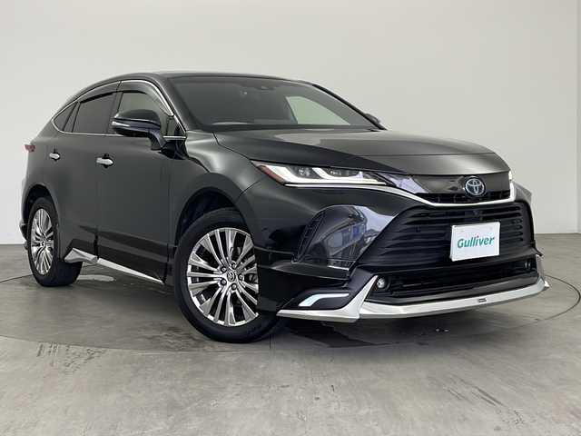 トヨタ ハリアー ハイブリッド Z レザーパッケージ 兵庫県 2020(令2)年 5.2万km プレシャスブラックパール ・調光パノラマルーフ(電動シェード＆挟み込み防止機能付）/・モデリスタエアロ/・プリクラッシュセーフティ/・レーントレーシングアシスト/・レーダークルーズコントロール（全車速追従機能付）/・アダプティブハイビームシステム/・オートマチックハイビーム/・ロードサインアシスト/・先行車発進告知機能/・パーキングサポートブレーキ（前後方静止物）/・パーキングサポートブレーキ（後方接近車両）/・ブラインドスポットモニター[BSM]/・車両接近通報装置/・プロジェクター式LEDヘッドランプ（オートレベリング機能付）/・LEDデイタイムランニングランプ/・LEDクリアランスランプ/・LEDターンランプ/・デジタルインナーミラー（前後方録画機能付）/・JBLプレミアムサウンド/・12.3型ナビ＆フルセグ＆BT＆USB/・パノラマミックビューモニター/・パワーバックドア/・ビルトインETC2.0/・スマートキー/・プッシュスタート/・黒レザーシート/・快適温熱シート/・シートベンチレーション（運転席・助手席）/・ポジションメモリー（ステアリング・シート）/・ステアリングスイッチ/・ステアリングヒーター