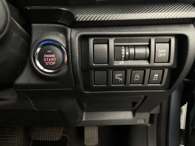 スバル インプレッサ ＸＶ 1．6i－L アイサイト 新潟県 2019(令1)年 6.1万km クールグレーカーキ 4WD/EyeSight/純正SDナビ/(AM/FM/CD/DVD/SD/フルセグ/Bluetooth)/バックモニター/レーダークルーズコントロール/LEDオートライト/純正17インチアルミホイール/純正フロアマット/ドアバイザー/スマートキー/ETC