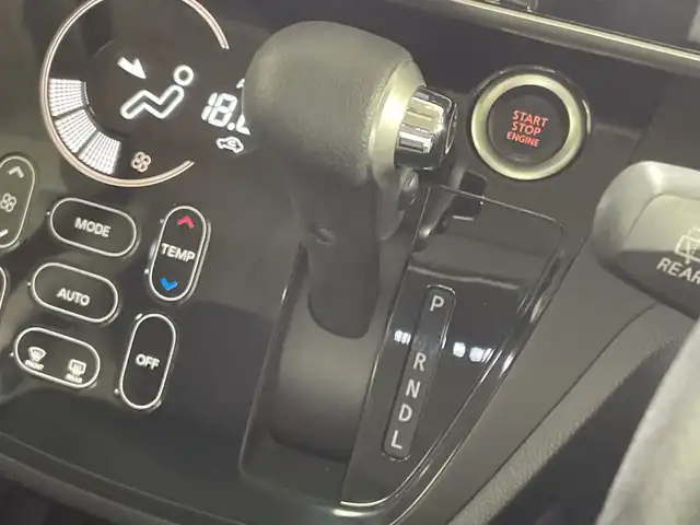 日産 デイズ ルークス ハイウェイスターX Gパッケージ 神奈川県 2015(平27)年 5.5万km スパークリングレッド/ブラック エマージェンシーブレーキ/純正ナビ/・BT/フルセグTV/SD/CD/DVD/USB/AM/FM/インテリジェントアラウンドビューモニター/後席モニター/両側電動スライドドア/ETC/nanoeエアコン/アイドリングストップ機能/インテリジェントキー/プッシュスタートボタン/革巻きステアリング/ステアリングスイッチ/シートリフター/HIDヘッドライト/フォグ/電動格納ミラー/ウィンカーミラー/純正フロアマット/純正ドアバイザー/純正アルミホイール