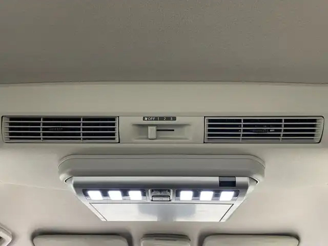 日産 デイズ ルークス ハイウェイスターX Gパッケージ 神奈川県 2015(平27)年 5.5万km スパークリングレッド/ブラック エマージェンシーブレーキ/純正ナビ/・BT/フルセグTV/SD/CD/DVD/USB/AM/FM/インテリジェントアラウンドビューモニター/後席モニター/両側電動スライドドア/ETC/nanoeエアコン/アイドリングストップ機能/インテリジェントキー/プッシュスタートボタン/革巻きステアリング/ステアリングスイッチ/シートリフター/HIDヘッドライト/フォグ/電動格納ミラー/ウィンカーミラー/純正フロアマット/純正ドアバイザー/純正アルミホイール