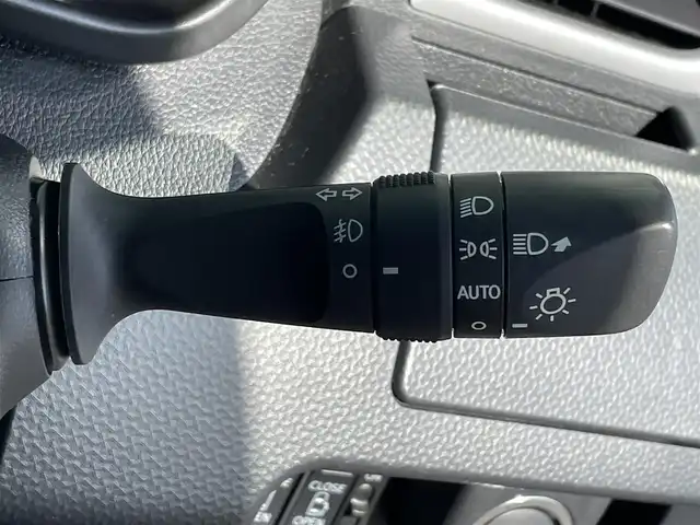 トヨタ タンク カスタムG 道央・札幌 2020(令2)年 2.8万km ブラックマイカメタリック ・４WD/・ワンオーナー/・純正SDナビ/　AM＆FM＆CD＆BT/・両側パワースライドドア/・オートエアコン/・オートライト/・寒冷地仕様/・ワイパー熱線/・アイドリングストップ/・シートヒーター/・ワンセグテレビ/・プッシュスタート/・スマートキー/・純正AW＆冬タイヤ積込/　165/65/R14/・バックカメラ/・アイドリングストップ/・ウィンカーミラー/・プッシュスタート/・ETC/・純正フロアマット/。ウィンカーミラー/・フォグライト