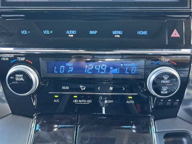 トヨタ アルファード 鹿児島県 2019(平31)年 3.1万km ブラック フリップダウンモニター/純正ナビ/　　CD/DVD/Bluetooth/フルセグ/バックカメラ/ドライブレコーダー/両側パワースライドドア/レーダークルーズコントロール/LEDオートライト/レザーシート/パワーシート/シートヒーター/純正18インチアルミホイール/ETC