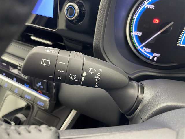 トヨタ ヴォクシー ハイブリッド S－Z 埼玉県 2025(令7)年 0.1万km未満 マッシブグレー 登録済未使用車/快適利便パッケージ/純正10.5インチディスプレイオーディオ/ CD DVD フルセグTV Bluetooth/バックカメラ/プリクラッシュセーフティ/レーダークルーズコントロール/レーンディパーチャーアラート/パーキングサポートブレーキ/クリアランスソナー /ロードサインアシスト/両側パワースライドドア/ハーフレザーシート/シートヒーター/パワーバックドア/LEDオートライト/ETC2.0