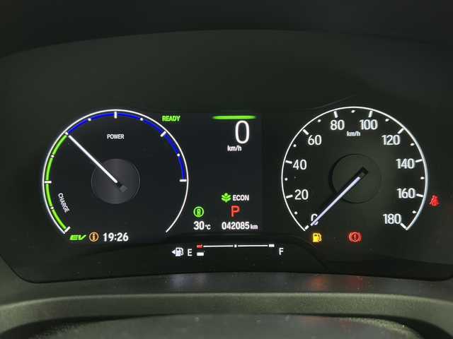 ホンダ ヴェゼル ハイブリッド e:HEV X 宮城県 2022(令4)年 4.2万km サンドカーキパール 禁煙車/ワンオーナー/Honda SENSING/・衝突軽減ブレーキ/・路外逸脱抑制機能/・先行車発進お知らせ機能/・アダプティブクルーズコントロール/・車線維持支援システム/・オートハイビーム/・パーキングセンサーシステム/純正8インチナビ/・CD.DVD.SD.BT.USB/・フルセグTV/バックカメラ/純正ドライブレコーダー（FR）/ビルトインETC/LEDヘッドライト/LEDフォグライト/パドルシフト/ステアリングスイッチ/ダウンヒルアシストコントロール/プッシュスタート/スマートキー×2/純正16インチAW/純正フロアマット