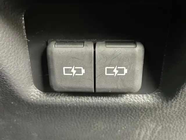 トヨタ ＲＡＶ４ アドベンチャー オフロードPKGⅡ 岡山県 2023(令5)年 3.2万km アティチュードブラックマイカ 10.5インチディスプレイオーディオ/【ナビ/BT/AppleCarPlay/AndroidAuto】/パノラミックビューモニター/セーフティセンス /・プリクラッシュセーフティ/・レーンキープアシスト/・オートハイビーム/・レーダークルーズコントロール/ブラインドスポットモニター/合皮シート/シートヒーター /シートベンチレーション/ステアリングヒーター/ルーフレール/LEDヘッドライト/純正18インチアルミホイール/4WD/ビルトインETC2.0/フロアマット/クリアランスソナー