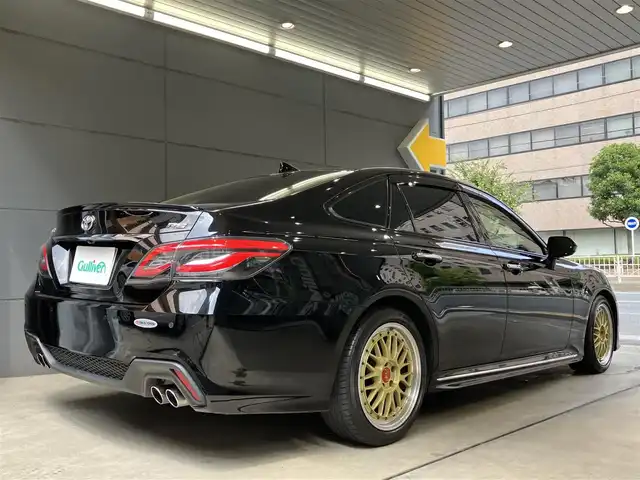 トヨタ クラウン RS 東京都 2018(平30)年 5.5万km ブラック サンルーフ /セーフティセンス/・レーントレーシングアシスト/・レーダークルーズコントロール/・プリクラッシュセーフティ/・アダクティブハイビーム/・ロードサインアシスト/・先行車発進告知機能/TコネクトSDナビゲーション/・USB /AUX /地デジ/・Blu-ray /DVD/CD/microSD/バックカメラ/社外18インチアルミ/パドルシフト/スマートキー/GPSレーダー/ビルトインETC/保証書・取扱説明書/スペアキー