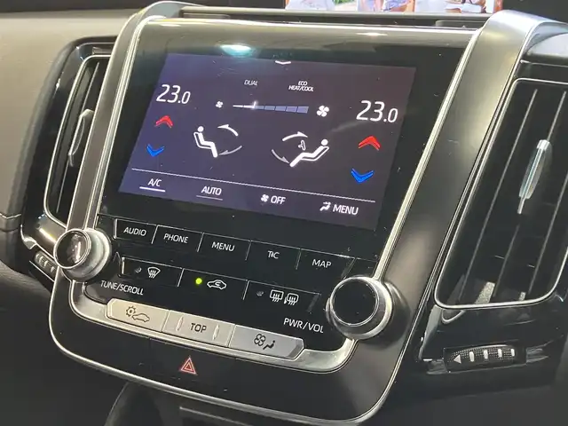 トヨタ クラウン RS 東京都 2018(平30)年 5.5万km ブラック サンルーフ /セーフティセンス/・レーントレーシングアシスト/・レーダークルーズコントロール/・プリクラッシュセーフティ/・アダクティブハイビーム/・ロードサインアシスト/・先行車発進告知機能/TコネクトSDナビゲーション/・USB /AUX /地デジ/・Blu-ray /DVD/CD/microSD/バックカメラ/社外18インチアルミ/パドルシフト/スマートキー/GPSレーダー/ビルトインETC/保証書・取扱説明書/スペアキー