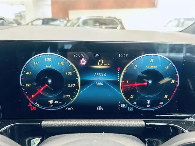 メルセデス・ベンツ ＧＬＡ２００ｄ 4マチック AMGライン 大阪府 2021(令3)年 2.9万km コスモスブラック ワンオーナー/レーダーセーフティP/ハーフレザー/メモリ付きパワーシート/シートヒーター/ACC/純正ナビ/TV/360度カメラ/純正19インチAW/LEDヘッドライト/アンビエントライト/電動リアゲート/ブラインドスポット/ワイヤレス充電