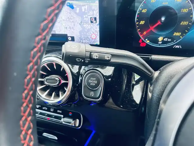 メルセデス・ベンツ ＧＬＡ２００ｄ 4マチック AMGライン 大阪府 2021(令3)年 2.9万km コスモスブラック ワンオーナー/レーダーセーフティP/ハーフレザー/メモリ付きパワーシート/シートヒーター/ACC/純正ナビ/TV/360度カメラ/純正19インチAW/LEDヘッドライト/アンビエントライト/電動リアゲート/ブラインドスポット/ワイヤレス充電