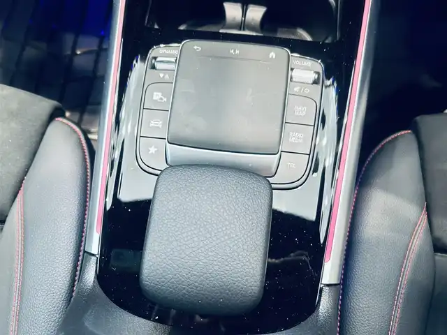 メルセデス・ベンツ ＧＬＡ２００ｄ 4マチック AMGライン 大阪府 2021(令3)年 2.9万km コスモスブラック ワンオーナー/レーダーセーフティP/ハーフレザー/メモリ付きパワーシート/シートヒーター/ACC/純正ナビ/TV/360度カメラ/純正19インチAW/LEDヘッドライト/アンビエントライト/電動リアゲート/ブラインドスポット/ワイヤレス充電