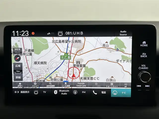 ホンダ ヴェゼル ハイブリッド e:HEV Z 道央・札幌 2024(令6)年 1.8万km プラチナホワイトパール ・４WD/・ホンダセンシング/・ホンダコネクトナビ/・バックカメラ/・ビルトインETC2.0/・ワイヤレス充電/・衝突軽減ブレーキ/・レーダークルーズコントロール/・レーンキープアシスト/・オートハイビーム/・踏み間違い防止/・BSM/・ハーフレザーシート/・前席シートヒーター/・ステアリングヒーター/・ステアリングスイッチ/・LEDヘッドライト/・フォグライト/・オートライト/・プッシュスタート/・スマートキーアイドリングストップ