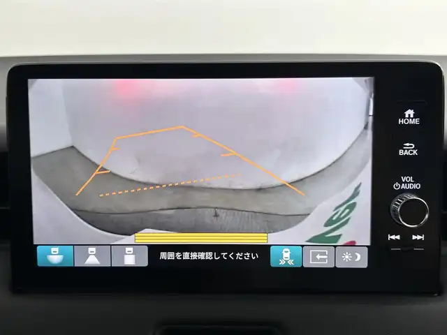 ホンダ ヴェゼル ハイブリッド e:HEV Z 道央・札幌 2024(令6)年 1.8万km プラチナホワイトパール ・４WD/・ホンダセンシング/・ホンダコネクトナビ/・バックカメラ/・ビルトインETC2.0/・ワイヤレス充電/・衝突軽減ブレーキ/・レーダークルーズコントロール/・レーンキープアシスト/・オートハイビーム/・踏み間違い防止/・BSM/・ハーフレザーシート/・前席シートヒーター/・ステアリングヒーター/・ステアリングスイッチ/・LEDヘッドライト/・フォグライト/・オートライト/・プッシュスタート/・スマートキーアイドリングストップ