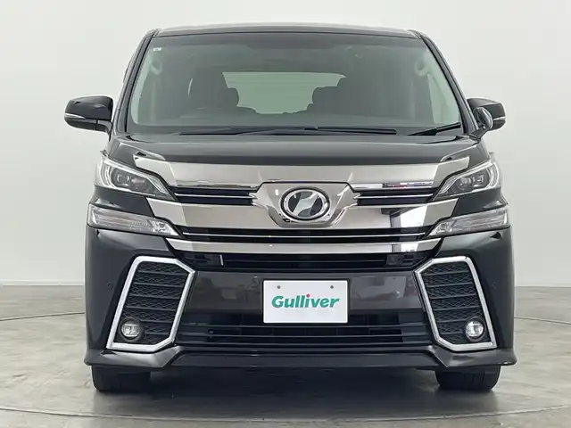 トヨタ ヴェルファイア Z Gエディション 群馬県 2017(平29)年 8.8万km ブラック ・純正１０インチナビ ＜フルセグTV＞/・バックカメラ/・両側パワースライドドア /・後席純正12.1型フリップダウンモニター/・クルーズコントロール/・ドライブレコーダー/・ビルトインETC2.0/・電動リアゲート/・ステアリングヒーター/・シートヒーター/・横滑り防止装置/・衝突被害軽減システム/・オットマン/・SRSエアバッグ（運転席/助手席/サイド/カーテン）/・純正１８インチアルミホイール/・LEDヘッドライト