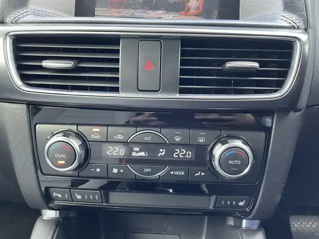 マツダ ＣＸ－５ XD Lパッケージ 神奈川県 2015(平27)年 10.7万km ジェットブラックマイカ (株)IDOMが運営する【じしゃロン秦野店】の自社ローン専用車両になります。こちらは現金またはオートローンご利用時の価格です。自社ローンご希望の方は別途その旨お申付け下さい/純正ＳＤナビ／Ｂｌｕｅｔｏｏｔｈ／ＣＤ／ＤＶＤ／フルセグＴＶ／ＵＳＢ／ＡＵＸ/バックカメラ/ＥＴＣ/前後ドライブレコーダー/ブラインドスポットモニター/衝突軽減ブレーキ/レーンキープアシスト/前席パワーシート