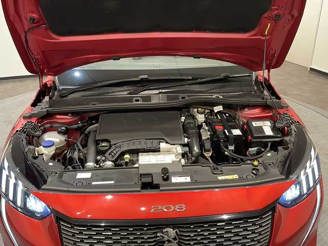 プジョー プジョー ２０８ GT 新潟県 2021(令3)年 3万km 赤 オプション/パノラミックガラスルーフ/タッチスクリーン専用カーナビゲーションユニット/GT装備/アルカンタラ＆テップレザーダイナミックシート/フロントシートヒーター/標準装備/3Dデジタルヘッドアップインストルメントパネル/7インチタッチスクリーン/・Applecarplay/・Androidauto/・Bluetooth/アクティブクルーズコントロール/レーンキープアシスト/レーンポジショニングアシスト/ブラインドスポットモニター/インテリジェントハイビーム/フルLEDヘッドライト/インテリアアンビエンスランプ/コーナーセンサー/前後ドライブレコーダー/ETC