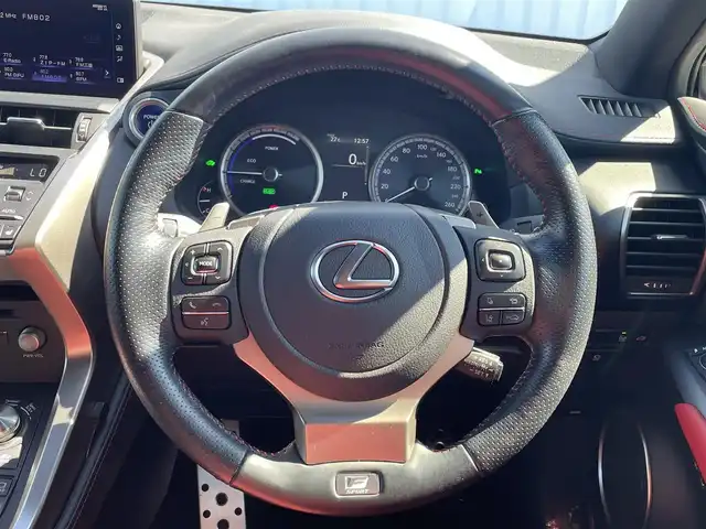 レクサス ＮＸ 300h Fスポーツ 滋賀県 2020(令2)年 3.2万km ホワイトノーヴァガラスフレーク 三眼LEDヘッドライト/モデリスタエアロ(S/R)/サンルーフ/純正ナビ/(Bluetooth/フルセグ/CD/DVD)/レクサスセーフティー/・プリクラッシュセーフティ/・レーダークルーズコントロール/・ブラインドスポットモニター/・レーンキープアシスト/・先行車発進告知/・標識認識/・Autoハイビーム/レザーシート/メモリ付きパワーシート/シートヒーター/ベンチレーション/ステアリングヒーター/バックカメラ/電動リアゲート/電動パーキング/ブレーキホールド/パドルシフト/ETC2.0/USB/前後ドライブレコーダー/電動格納ミラー