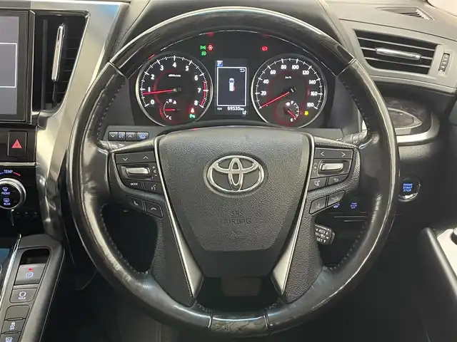 トヨタ ヴェルファイア Z Gエディション 愛知県 2018(平30)年 7万km ホワイトパールクリスタルシャイン 純正１０型ナビ　ツインムーンルーフ　純正１２．１型後席モニター　デジイン　３眼ＬＥＤオートライト　黒革　ＨＤＭＩ　追従クルコン　フルセグTV　ＤＶＤ　セーフティセンス　ＥＴＣ２．０　シートヒーター　シートベンチレーション　バックカメラ　禁煙車　メモリーシート　電子パーキング　USB　スマートキー　プッシュスタート