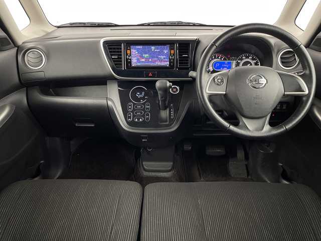 日産 デイズ ルークス ハイウェイスターX Gパッケージ 埼玉県 2016(平28)年 3.8万km プレミアムパープルP 純正ナビ/(Bluetooth/iPod/USB/CD/DVD/FM/AM/VTR/AUX/HDMI)/フルセグテレビ/全方位カメラ/ETC/両側パワースライドドア/衝突被害軽減ブレーキ/サーキュレーター/オートLEDライト/純正フロアマット/純正15インチアルミホイール