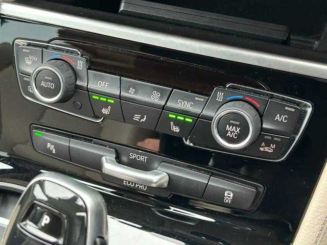 ＢＭＷ ２１８ｉ グランツアラー ラグジュアリー 埼玉県 2018(平30)年 3.5万km サファイアブラックP 白革シート　/ＡＣＣ　/純正ナビ　/アドバンスドセーフティＰＫＧ　/アンビエントライト　/ヘッドアップディスプレイ　/シートヒータ―　/パワーシート　/パワーバックドア　/３列シート　/バックカメラ　/ミラーＥＴＣ