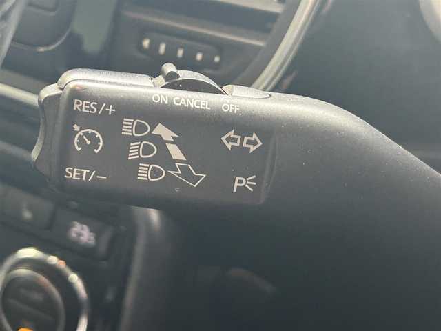 フォルクスワーゲン ザ・ビートル 2．0Rラインマイスター 愛知県 2018(平30)年 4.8万km ピュアホワイト 純正メモリナビ/フルセグテレビ/バックカメラ/ウィンカーミラー/クルーズコントロール/プッシュスタート/Bluetooth/コーナーセンサー/パドルシフト/レザーステアリング/BSM